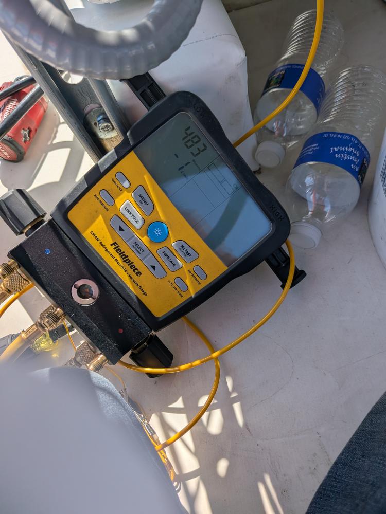 Digital manifold connected to Buda rooftop HVAC system